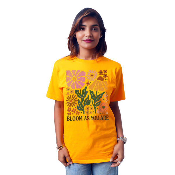 Colorful Flowers Bundle Women’s Tees T-Shirts