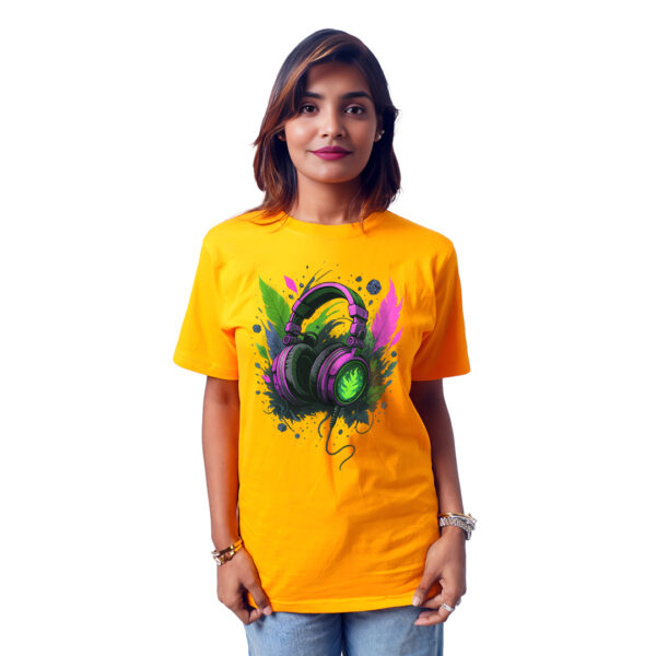 Color Ful Head Phones Women’s Tees T-Shirts