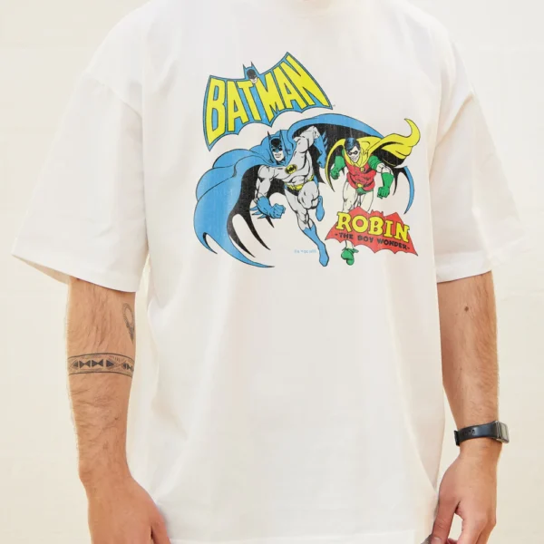 Oversize_White-Front_3_47b41e8b-5f2d-49e9-928a-b5ed36e6d0db_1000x