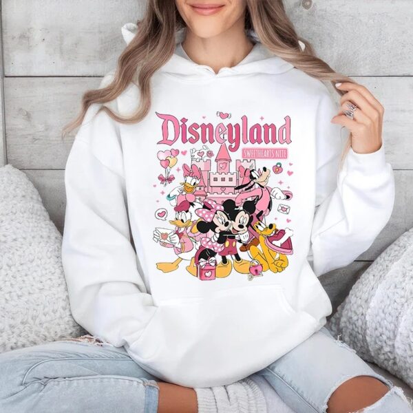 Women’s Mickey And Friends Hoodie – Classic Fit | Stylish Winter Wear