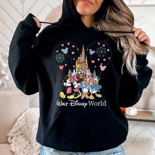 Women’s World Mickey And Friends Hoodie – Classic Fit | Stylish Winter Wear