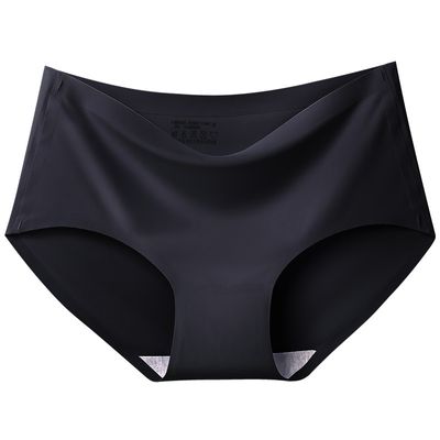Women’s Ice Silk Seamless Briefs – Breathable, High Waist Comfort
