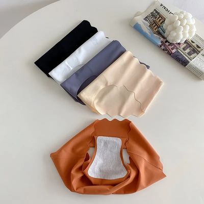 Women’s Ice Silk Seamless Briefs – Ultra‑Thin, Breathable, Mid‑Waist