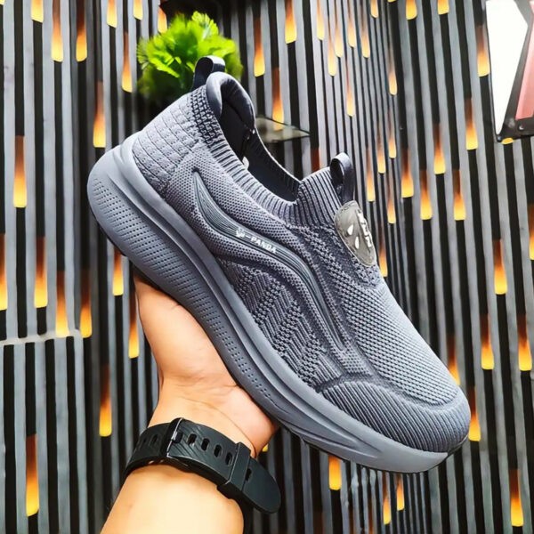 Breathable Mesh Slip-On Sports Shoes – Lightweight Comfortable Flexible Sole