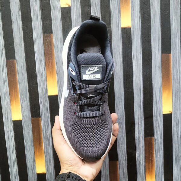 Breathable Mesh Sports Sneakers – Lightweight Comfortable Cushioning For Everyday Walking And Training